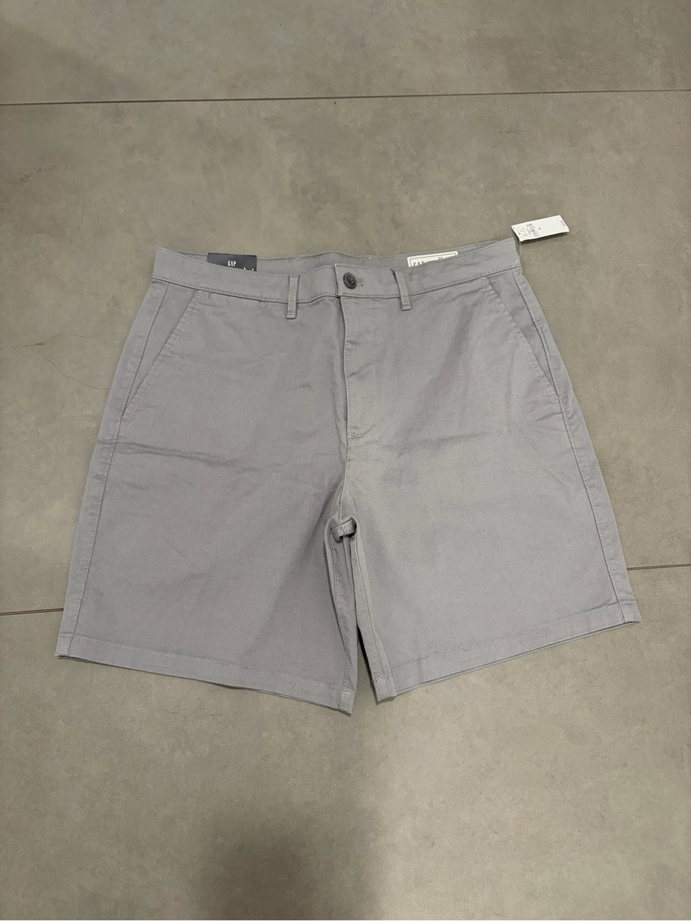 GAP Men’s Light Gray Classic Chino Shorts